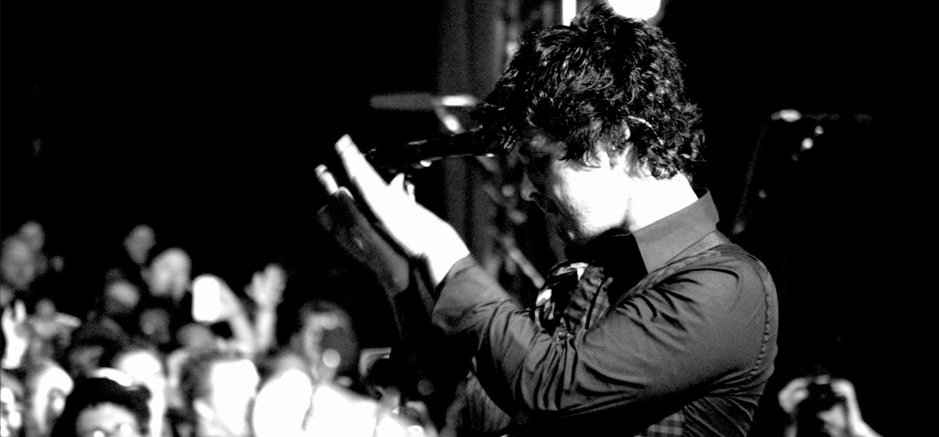 Watch Cuatro Green Day Online Qello Concerts The film pulls back the curtain and takes fans inside the world of green day, from the various spontaneous live performances in select cities across the u.s. cuatro